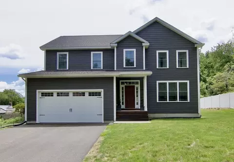 103 Oak Hollow Rd, Springfield, MA 01128