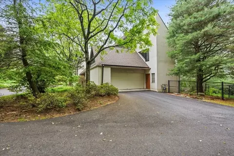 45 Hickory Dr, Worcester, MA 01609 photo 39