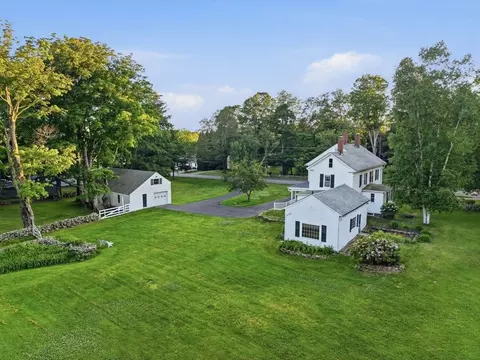 Exterior - 834 Pleasant St, Athol, MA 01331 photo 5 of 6