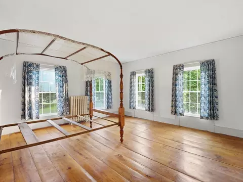 Bedroom - 834 Pleasant St, Athol, MA 01331 photo 2 of 8