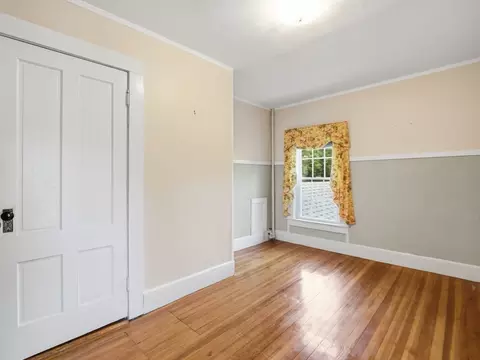 Bedroom - 834 Pleasant St, Athol, MA 01331 photo 6 of 8