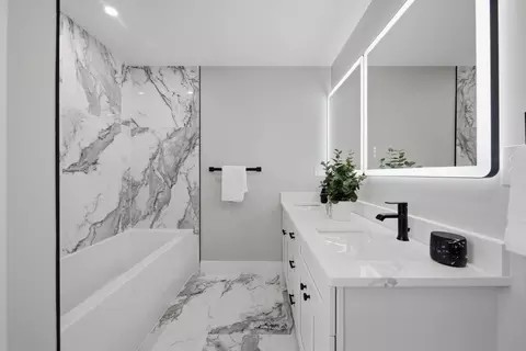 Bath - 174 Walnut St #2, Somerville, MA 02145 photo 4 of 5