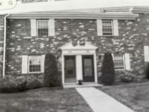2005 Windsor Dr #2005, Framingham, MA 01701