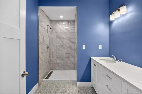 Bath - 695 Cable Rd, Eastham, MA 02642 photo 4 of 4