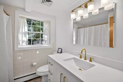 Bath - 695 Cable Rd, Eastham, MA 02642 photo 1 of 4