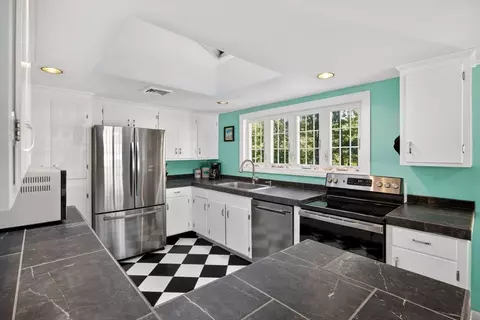 Kitchen - 695 Cable Rd, Eastham, MA 02642 photo 1 of 2