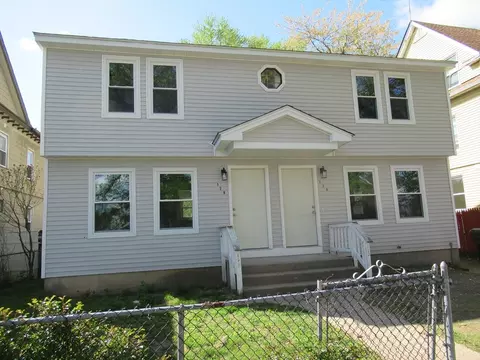 128-130 Woodmont St, Springfield, MA 01104