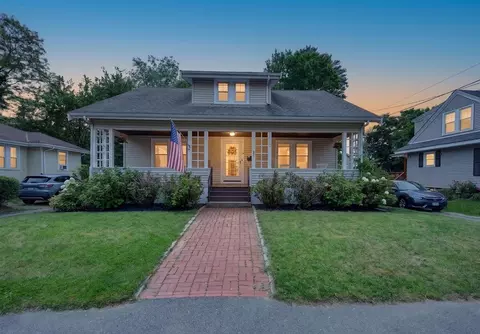 45 Maplewood Ave, Holbrook, MA 02343