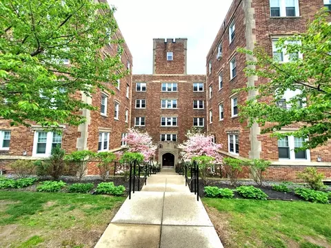 195 Thomas Burgin Pkwy #505, Quincy, MA 02169