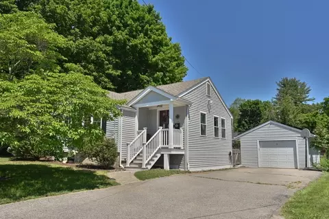 88 Temple Rd, Waltham, MA 02452