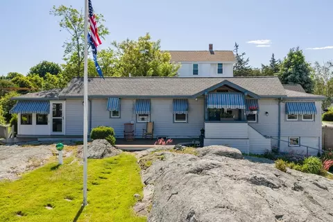 22 Wyola Rd, Hull, MA 02045
