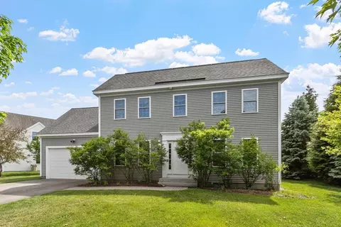 2 Adams Cir, Devens, MA 01434
