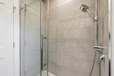 Bath - 131 Maple St, Scituate, MA 02066 photo 7 of 10