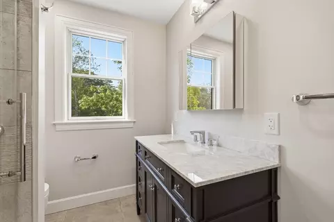 Bath - 131 Maple St, Scituate, MA 02066 photo 6 of 10