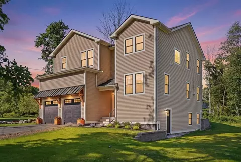 Exterior - 131 Maple St, Scituate, MA 02066 photo 1 of 3