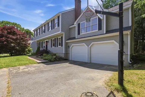 Exterior - 81 Parish Rd, Needham, MA 02494 photo 7 of 7