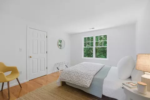 Bedroom - 81 Parish Rd, Needham, MA 02494 photo 3 of 6