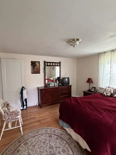 Bedroom - 40 Aldrew Ter, Springfield, MA 01119 photo 2 of 2