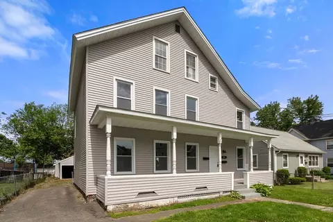 26 Vernon St, Holyoke, MA 01040