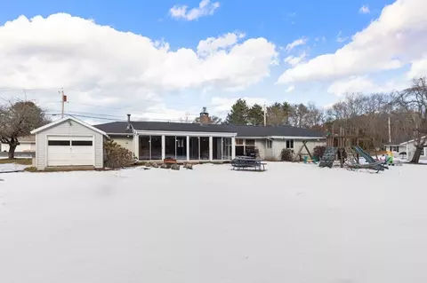 Exterior - 5 Richard Rd, Hingham, MA 02043 photo 3 of 10