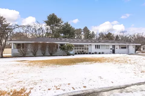 Exterior - 5 Richard Rd, Hingham, MA 02043 photo 2 of 10