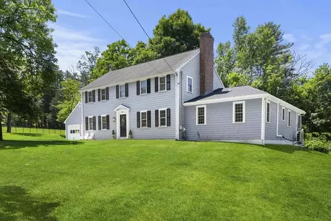 1375 Brush Hill Rd, Milton, MA 02186