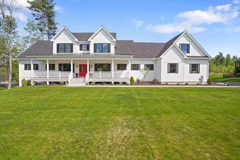 32 Colby Farm Rd, Chester, NH 03036
