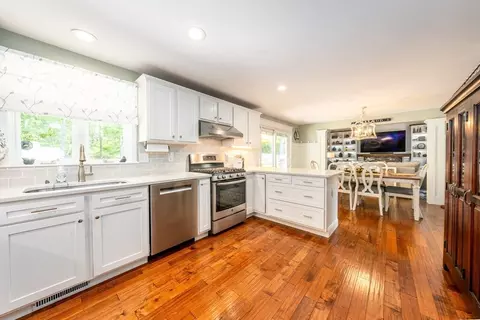 80 Holder Ln, Barnstable, MA 02668 photo 8