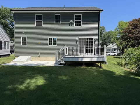 Exterior - 147 Parkerview St, Springfield, MA 01119 photo 2 of 5