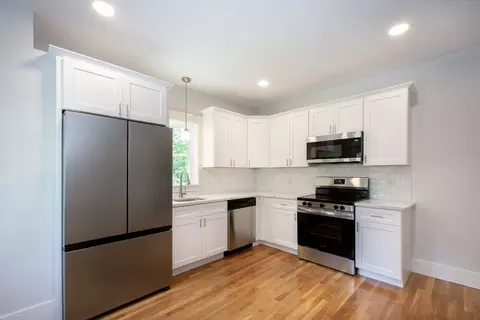 Kitchen - 215 Gardner St, Hingham, MA 02043 photo 7 of 7