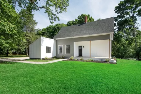 Other - 215 Gardner St, Hingham, MA 02043 photo 1 of 4
