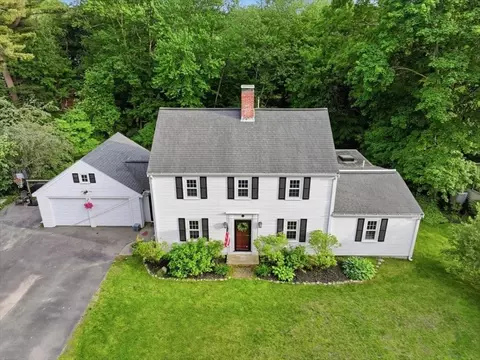 14 Puritan Rd, Hingham, MA 02043 photo 2