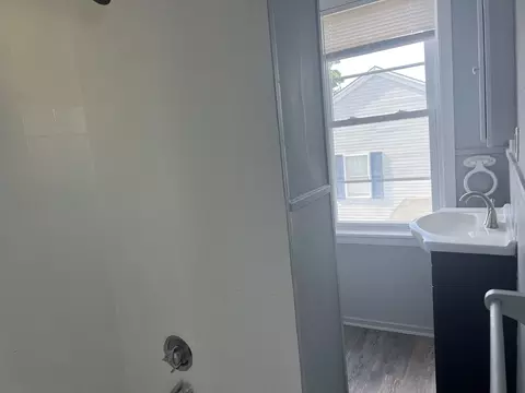 Bath - 1017 Pine St, Fall River, MA 02723 photo 5 of 5
