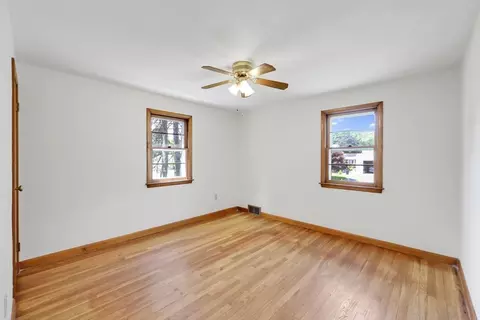 Bedroom - 39 Northway Dr, Springfield, MA 01119 photo 5 of 6