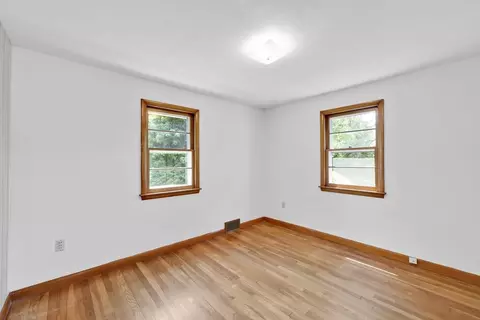 Bedroom - 39 Northway Dr, Springfield, MA 01119 photo 3 of 6