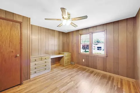 Bedroom - 39 Northway Dr, Springfield, MA 01119 photo 1 of 6