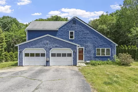 90 Royalston Rd, Phillipston, MA 01331