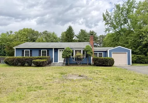 142 Yarmouth St, Longmeadow, MA 01106