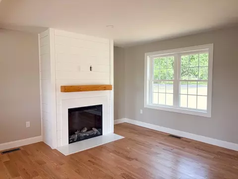 555 Neck Rd, Lancaster, MA 01523 photo 10