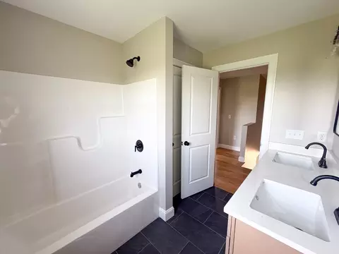 555 Neck Rd, Lancaster, MA 01523 photo 14