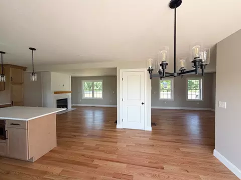 555 Neck Rd, Lancaster, MA 01523 photo 8