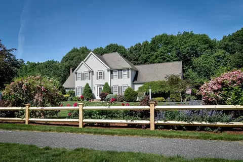 35 Orchard Rd, Ashland, MA 01721
