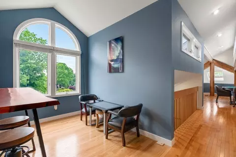 Entry Way - 8 Schooner Rdg, Gloucester, MA 01930 photo 2 of 4