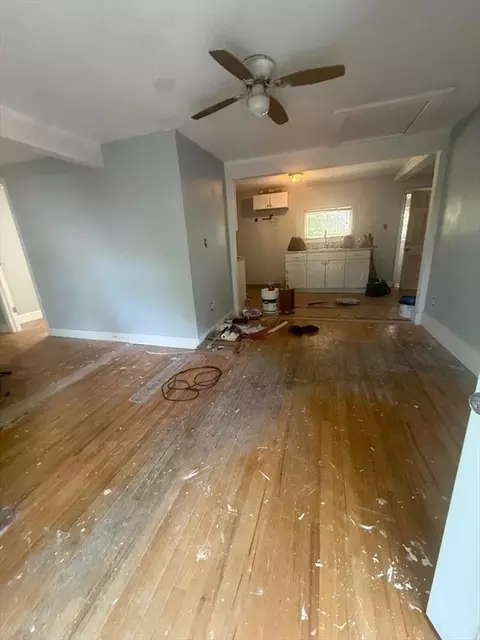 Living - 1481 Carew St, Springfield, MA 01104 photo 1 of 2