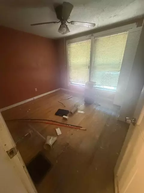 Bedroom - 1481 Carew St, Springfield, MA 01104 photo 2 of 2