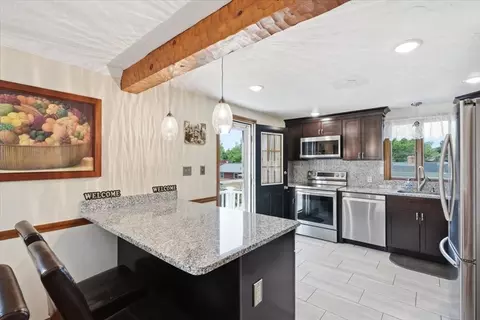 3 Devine Rd, Randolph, MA 02368 photo 5