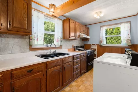 143 Spencer St, Fall River, MA 02721 photo 7