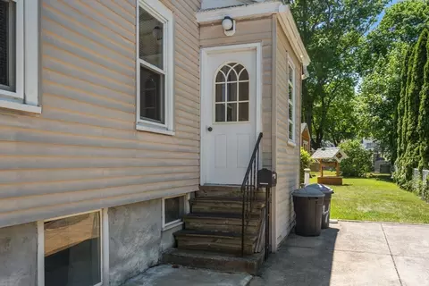 143 Spencer St, Fall River, MA 02721 photo 4