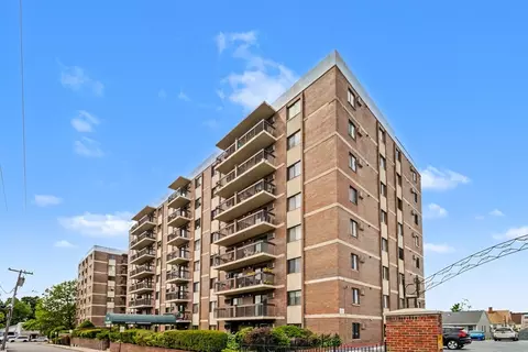 10 William St # 37, Watertown, MA 02472