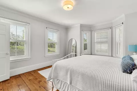 138 Lothrop St, Beverly, MA 01915 photo 21